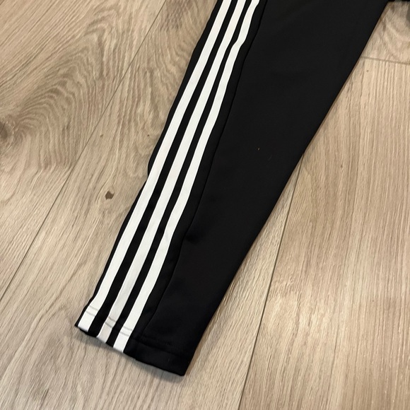 Adidas track pants size L - Picture 2 of 7